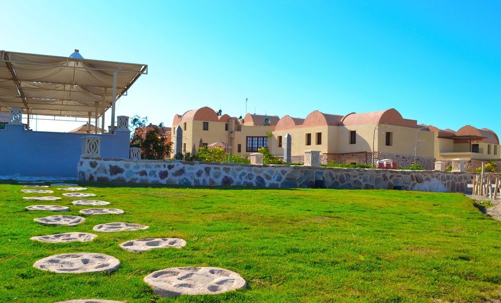 El Qoseir Rohanou Beach Resort And Ecolodge מראה חיצוני תמונה